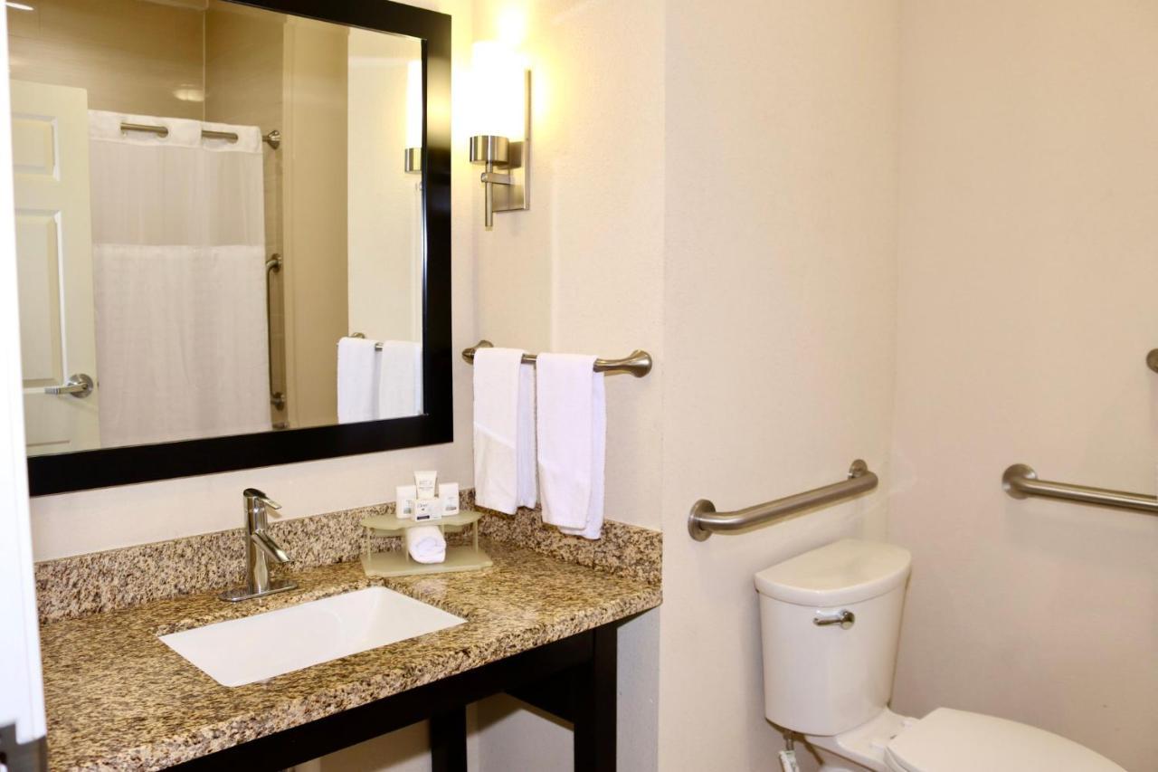 Holiday Inn Express & Suites Houston Northwest-Brookhollow By Ihg Εξωτερικό φωτογραφία