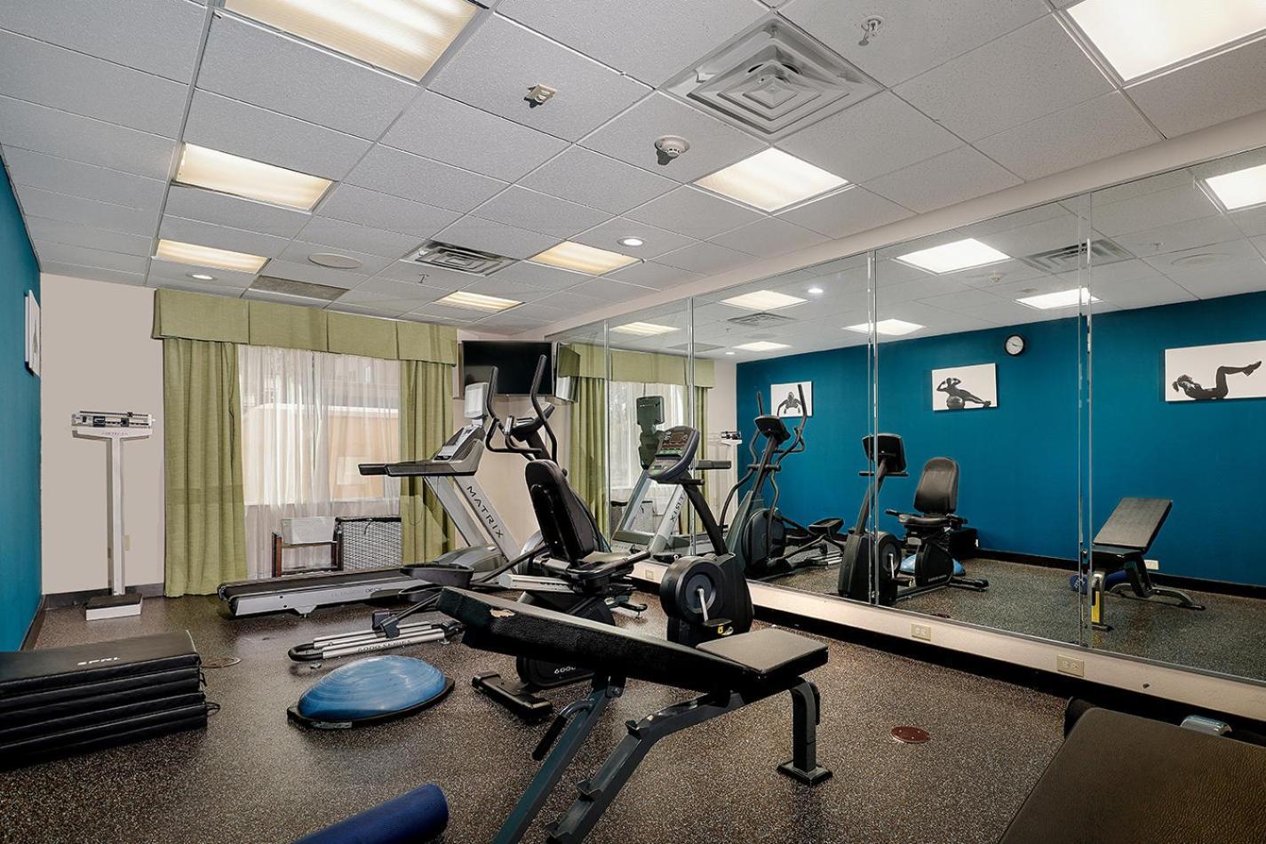 Holiday Inn Express & Suites Houston Northwest-Brookhollow By Ihg Εξωτερικό φωτογραφία