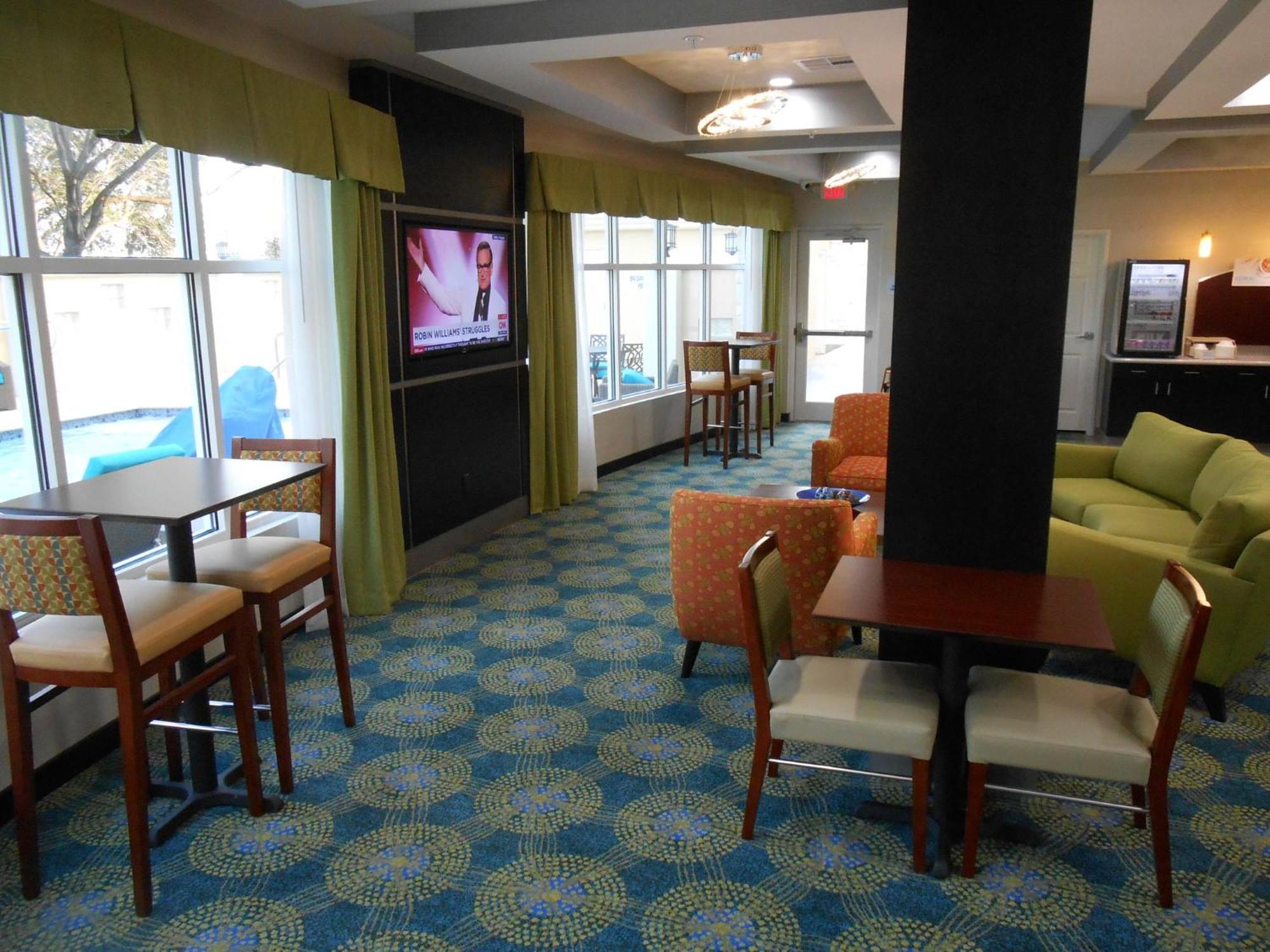 Holiday Inn Express & Suites Houston Northwest-Brookhollow By Ihg Εξωτερικό φωτογραφία