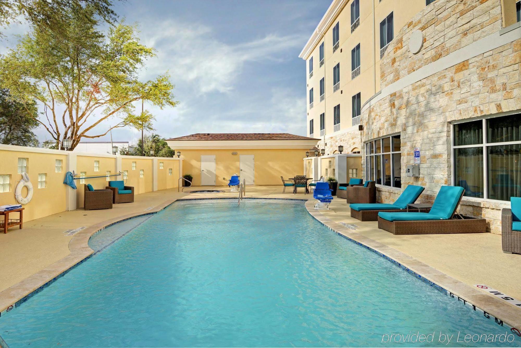 Holiday Inn Express & Suites Houston Northwest-Brookhollow By Ihg Εξωτερικό φωτογραφία